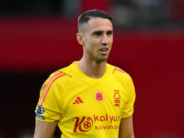 Odysseas Vlachodimos Ajak Semua Orang di Nottingham Forest untuk Bersatu