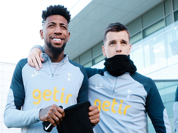 Emerson Royal Bertekad Menangkan Tempat di Tottenham Era Postecoglou