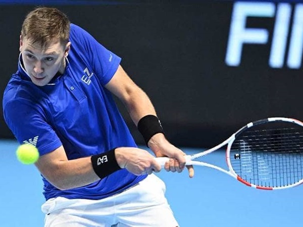 Hamad Medjedovic Terpaut Satu Kemenangan Dengan Gelar Di Jeddah