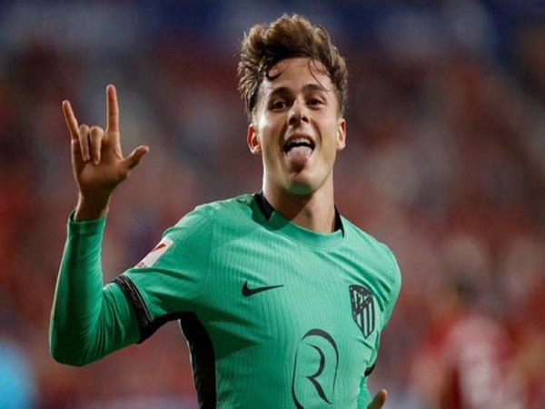 Riquelme Sangat Percaya Diri Dengan Peluang Atletico Madrid vs Barcelona