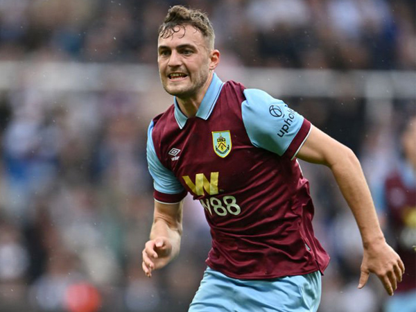 Bahagianya Jacob Bruun Larsen Bantu Burnley Bantai Sheffield United