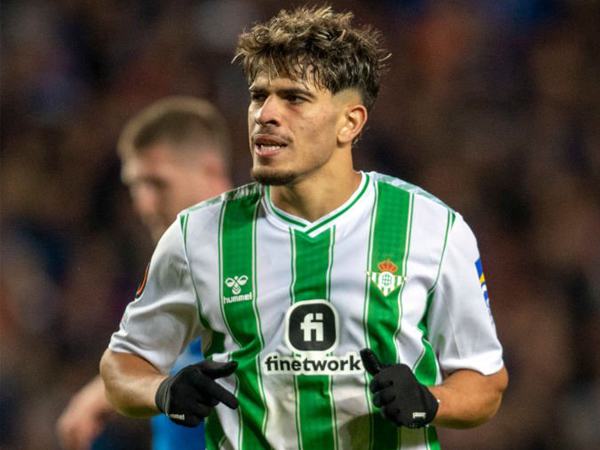 Aston Villa Pertimbangkan Rekrut Abde Ezzalzouli dari Real Betis