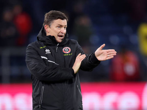 Paul Heckingbottom Dipecat Sheffield United, Eks Striker Chelsea Bersimpati