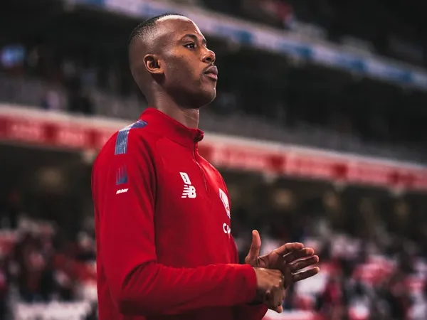 Defender incaran Atletico Madrid