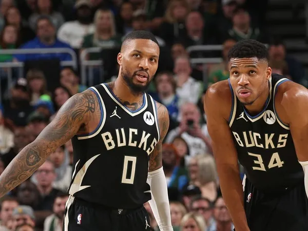 Giannis Antetokounmpo minta Bucks benahi masalah kerjasama tim.