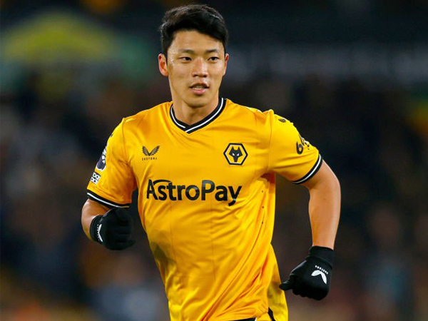 Maximilian Kilman Puji Performa Hwang Hee-chan di Laga Kontra Burnley