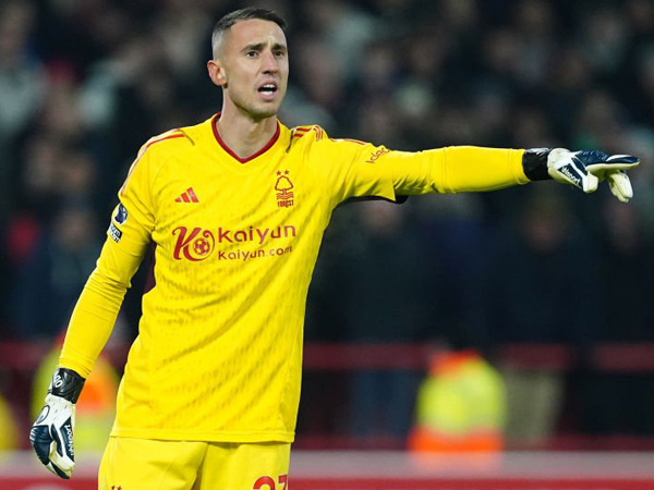 Odysseas Vlachodimos Saatnya Nottingham Bangkit di Markas Wolves