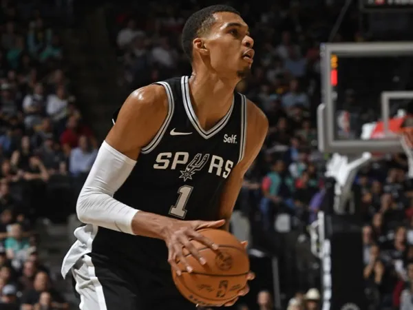 Victor Wembanyama Kembali Cetak Rekor Baru Saat Bulls Kalahkan Spurs