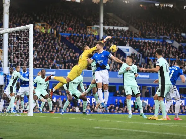 Chelsea takluk dari Everton di Goodison Park