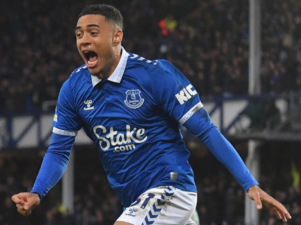 Usai Everton Kalahkan Chelsea, Lewis Dobbin: Sempurna!