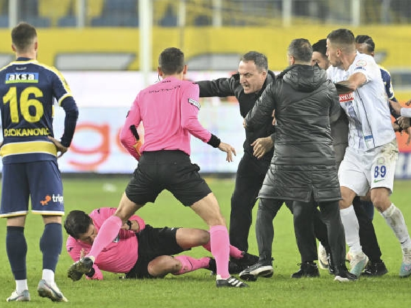 Berkaca dari Kasus Halil Umut Meler, Arteta Diklaim Layak Dihukum Berat