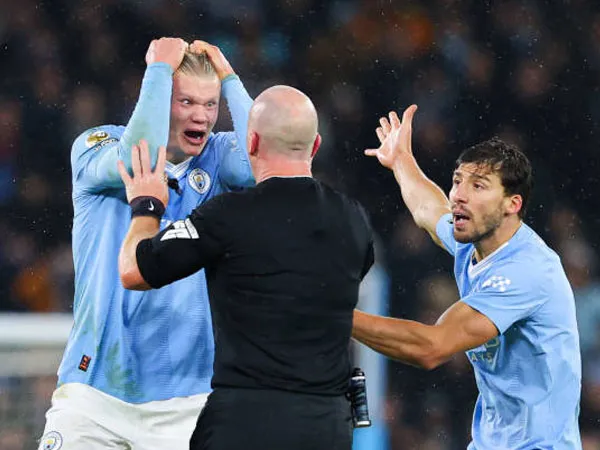 Simon Hooper Sangat Terpukul Dengan Kesalahannya di Laga City vs Tottenham