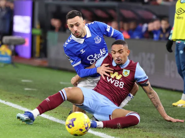 Hasil Pertandingan Premier League: Burnley 0-2 Everton