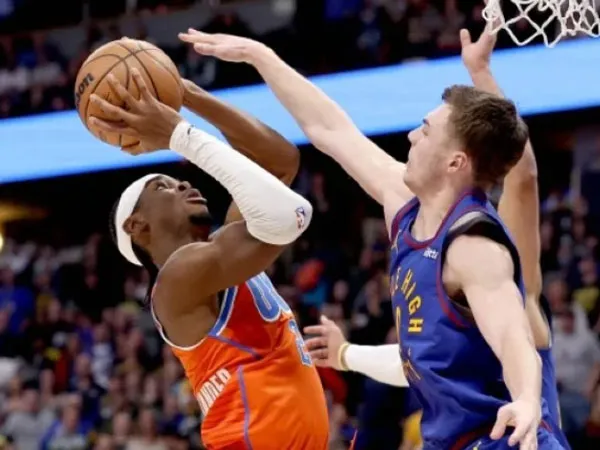 Shai Gilgeous-Alexander menjadi pahlawan saat Oklahoma City Thunder mengalahkan Denver Nuggets 118-117. (Foto: AP)