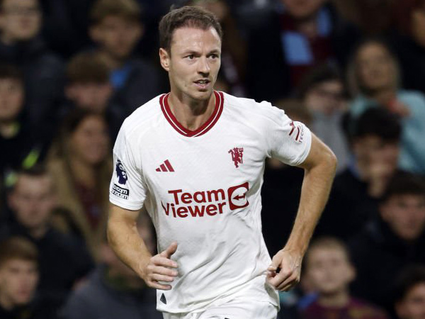 Termasuk Jonny Evans, Tiga Pemain MU Tampil Oke Saat Hadapi Liverpool