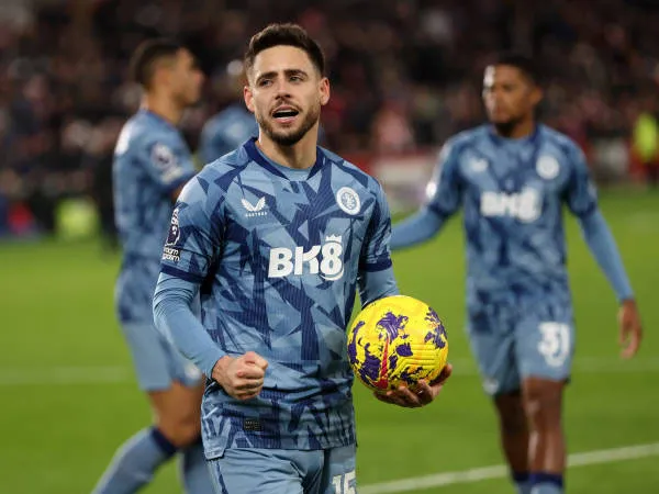 Taklukkan Brentford, Alex Moreno: Kemenangan Besar Bagi Aston Villa