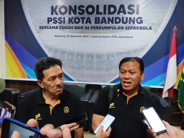 36 PS Tuntut Perubahan Hari Kelahiran Persib Ditangguhkan