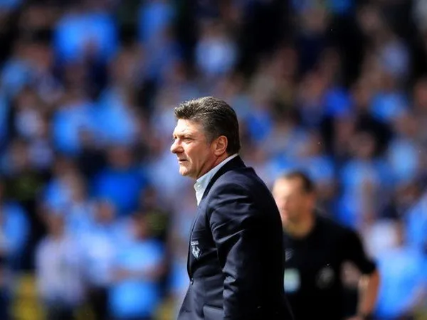Walter Mazzarri Jelaskan Beberapa Kesulitan Menangani Napoli