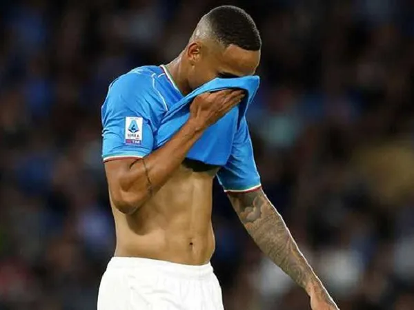 Napoli Konfirmasi Stanislav Lobotkan dan Natan Alami Cedera