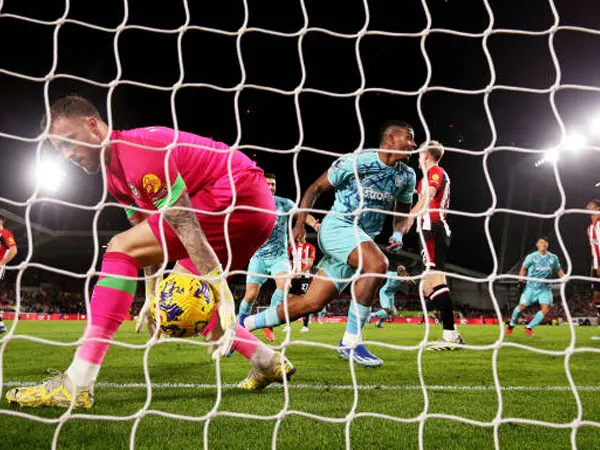 Hasil Pertandingan Premier League: Brentford 1-4 Wolves