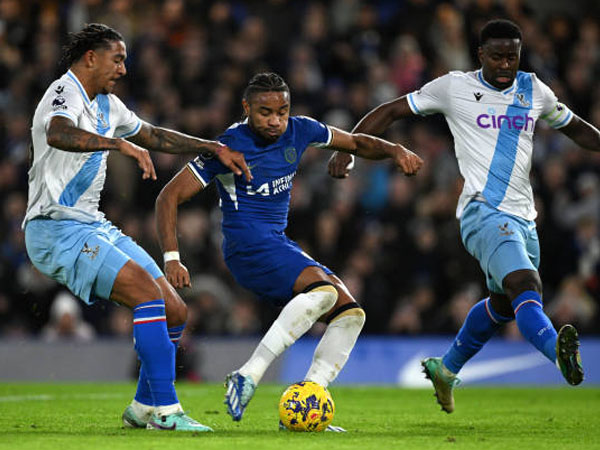 Hasil Pertandingan Premier League: Chelsea 2-1 Crystal Palace