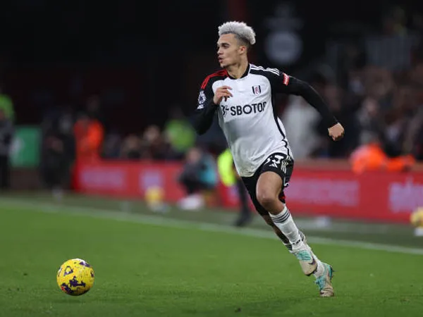 Krisis Bek Kiri, Liverpool Tertarik Datangkan Antonee Robinson Dari Fulham