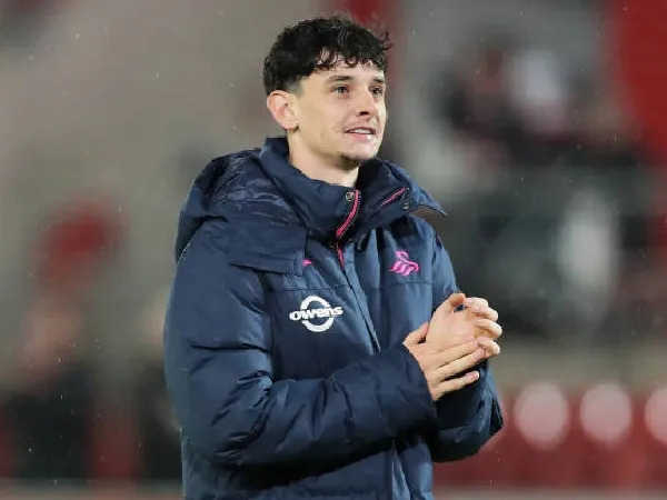 Juventus mengidentifikasi gelandang Arsenal, Charlie Patino