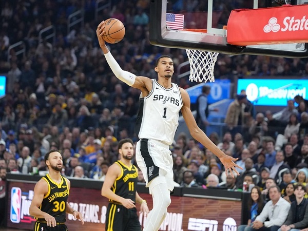 LaMarcus Aldridge Beri Saran Berharga Untuk Victor Wembanyama