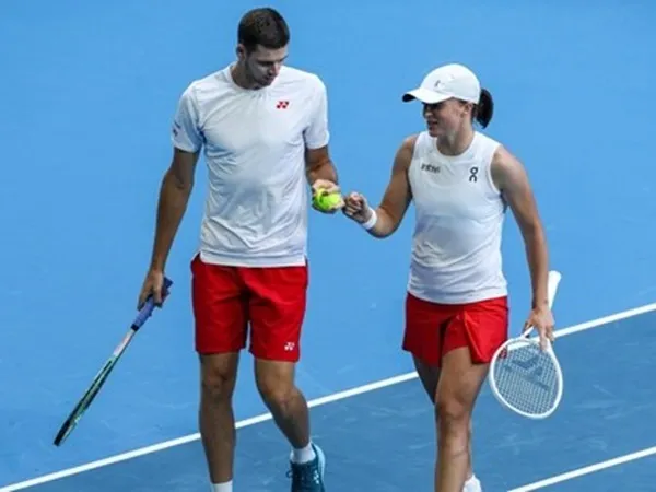 Iga Swiatek Dan Hubert Hurkacz Bawa Polandia Menuju Perempatfinal United Cup