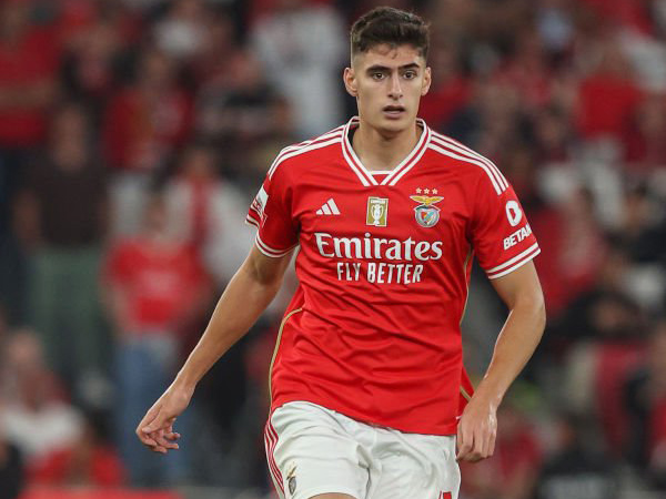 Mohon Maaf MU, Benfica Pastikan Tak Akan Lepas Antonio Silva