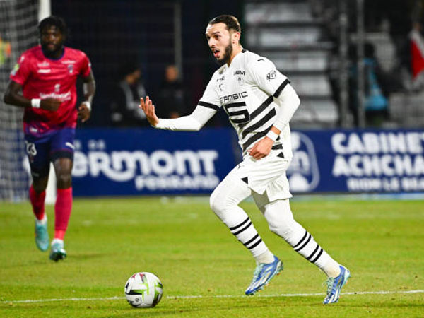 Alami Cedera, Aljazair Coret Amine Gouiri Dari Skuat Piala Afrika