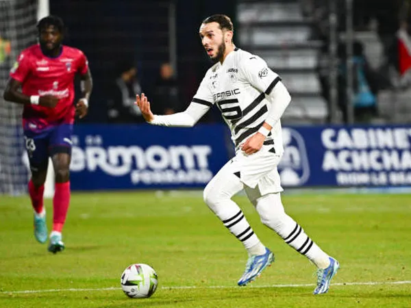 Alami Cedera, Aljazair Coret Amine Gouiri Dari Skuat Piala Afrika