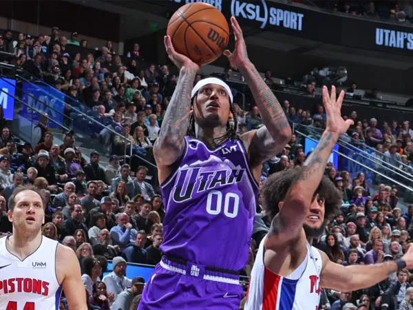 Jordan Clarkson mencetak 36 poin saat Utah Jazz mengalahkan Detroit Pistons 154-148 dalam babak perpanjangan waktu. (Foto: AP)