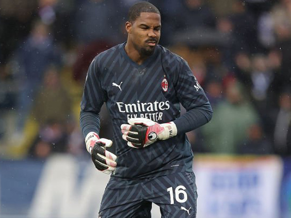 Kata Siapa Kualitas Mike Maignan Lebih Oke dari Gianluigi Donnarumma