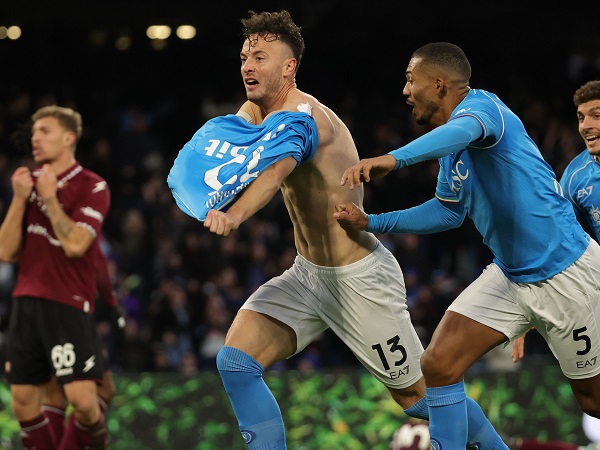 Gol Telat Amir Rrahmani Bantu Napoli Kembali ke Jalur Kemenangan