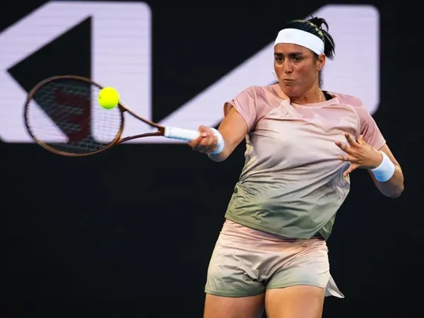 Hasil Australian Open: Bebas Drama, Ons Jabeur Melangkah Ke Babak Kedua