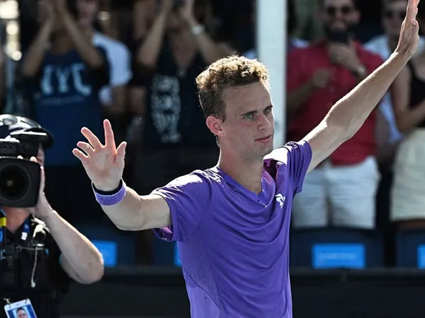 Hasil Australian Open: Tak Gentar Dengan Laga Maraton, Luca Van Assche Bertahan