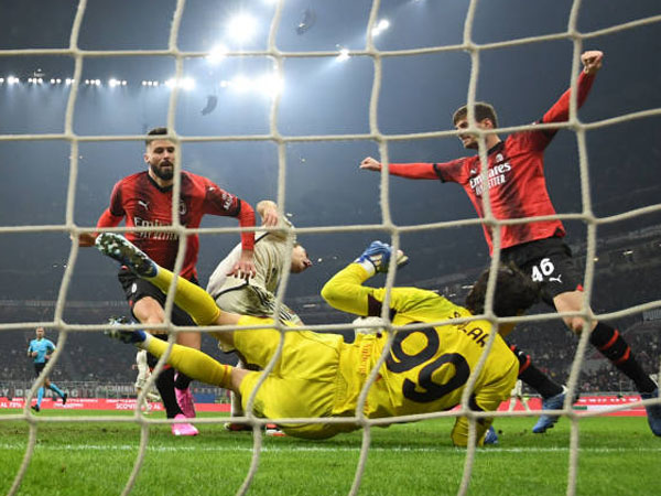 Hasil Pertandingan Serie A Italia: AC Milan 3-1 AS Roma