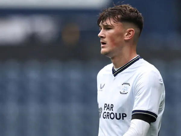 Manajer Preston North End Konfirmasi Liverpool Tarik Kembali Calvin Ramsay