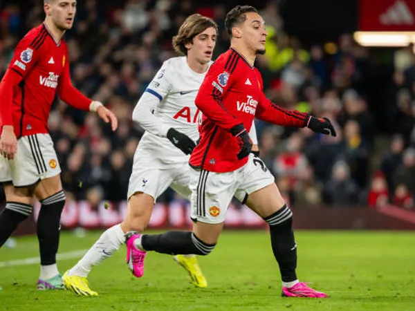 Statistik Menarik Setelah Man United Bermain Imbang 2-2 Melawan Tottenham