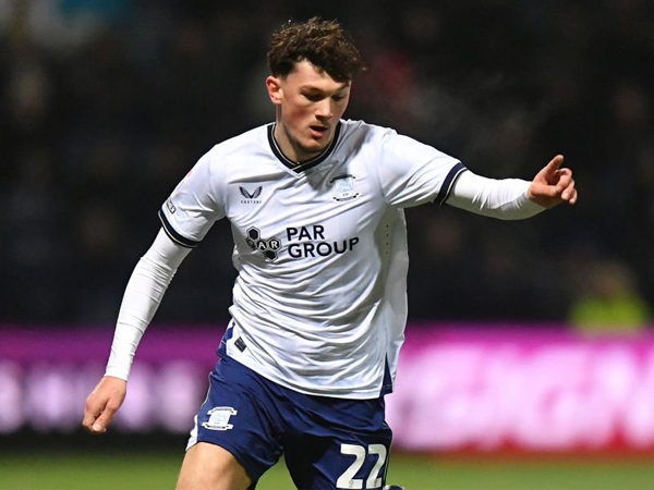 Calvin Ramsay Kembali ke Liverpool Usai Dipinjamkan ke Preston North End