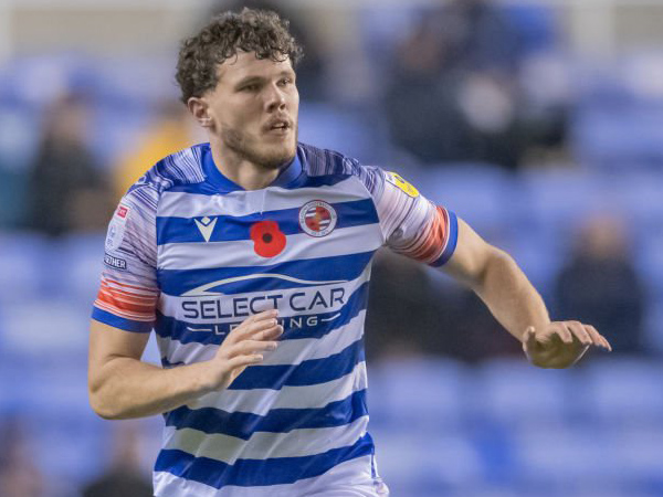 Tom Holmes Segera Tuntaskan Transfernya ke Luton Town