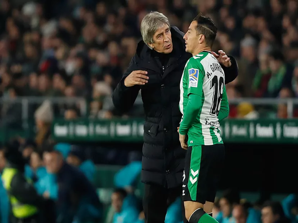 Pellegrini Konfirmasi Kepergian Andres Guardado dari Real Betis