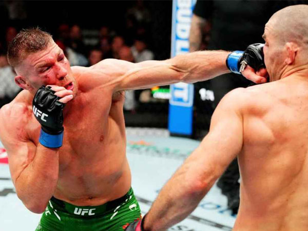 Dricus Du Plessis Lengserkan Sean Strickland, Juara Baru UFC Kelas Menengah