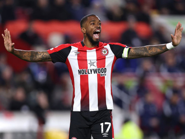 Neal Maupay Puji Performa Apik Ivan Toney di Laga Comeback