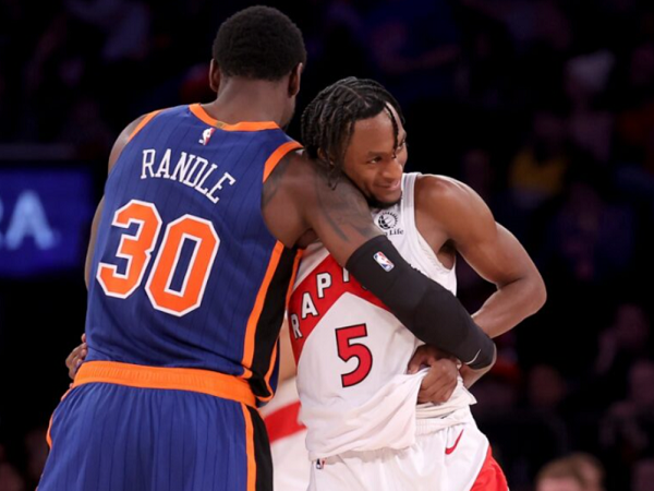 Julius Randle Akui Punya Relasi Baik Dengan Barrett dan Quickley