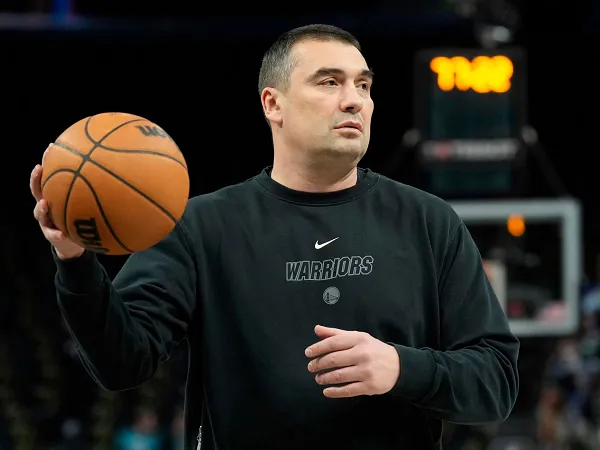 Partizan Belgrade tertarik gelar Friendly Match dengan Golden State Warriors.