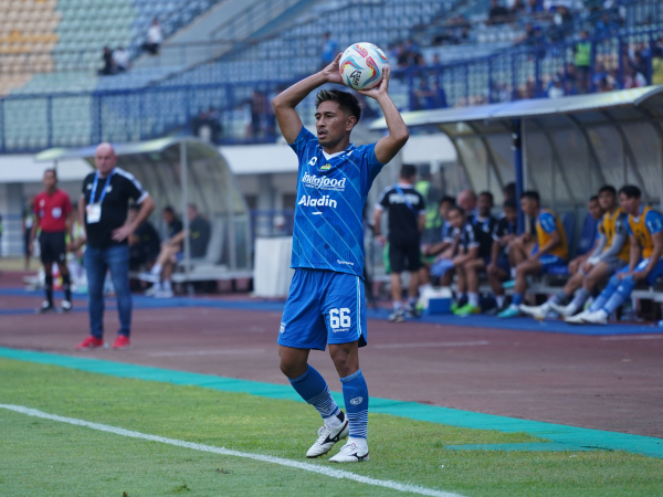 Tidak Masuk Skuat, Sato Ucapkan Perpisahan dengan Persib