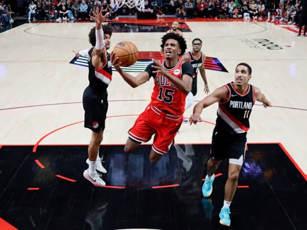 Billy Donovan Komentari Mengenai Penampilan Julian Phillips