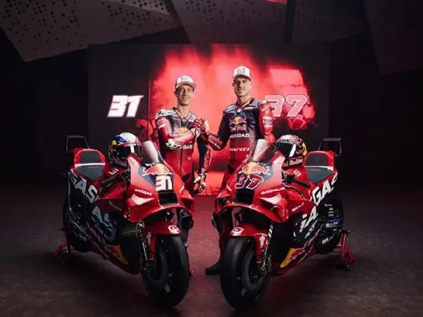 GasGas Tech3, Pedro Acosta, Augusto Fernandez